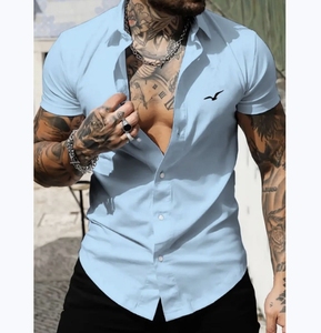 Chemise décontracté<span class=keywords><strong>e</strong></span> d'été personnalisé<span class=keywords><strong>e</strong></span> pour homme, à manches courtes, imprimé rayé, en tissu popeline de polyester respirant et écologique - Product Image 3