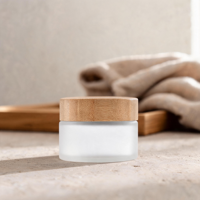 Emballage cosmétique en verre avec couvercle mat décoratif spécial, pot à lotion, pot cosmétique pour salle de bain, coiffeuse