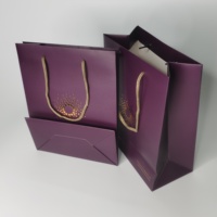 Emballage de parfum et de bougies en carton imprimé sur mesure, ruban, poignée en corde de coton, style moderne et luxueux pour Noël
