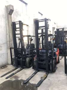 Chariot élévateur à mât élevé Toyota utilisé 3 tonnes prix pas cher - Product Image 3