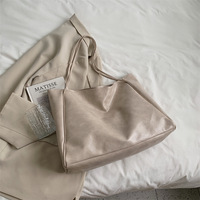 Tas Selempang Wanita Gaya Vintage Modern untuk Aktivitas Sehari-hari, Kapasitas Besar, Bahan Kulit PU Lembut, Kasual