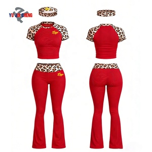 Conjunto de Dos Piezas con Estampado de Leopardo Personalizado para Mujer, Camiseta con Estampado de Guepardo y Pantalones Acampanados con Cintura Plegable y Diadema, Conjunto de Verano para Mujer - Product Image 4