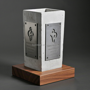 Original diseño personalizado OEM ODM decoración del hogar adornos moderno resistente minimalista lujo cemento hormigón trofeo para regalo recompensa - Product Image 5