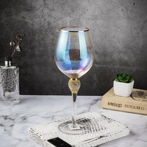 Ensemble de 2 verres <span class=keywords><strong>à</strong></span> <span class=keywords><strong>vin</strong></span> en cristal <span class=keywords><strong>irisé</strong></span> avec accents de boules en strass, bordure dorée, verres <span class=keywords><strong>à</strong></span> pied pour <span class=keywords><strong>vin</strong></span> rouge, mariage, anniversaire - Product Image 3