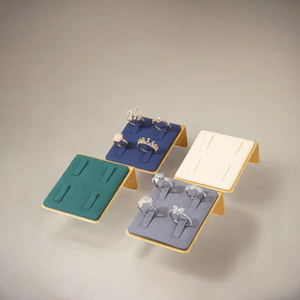 Support de présentation de bijoux en alliage d'aluminium de luxe avec boucle de fermeture, idéal pour vitrine de bijouterie et accessoires de photographie - Product Image 3