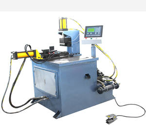 آلة تشكيل الأنابيب الأفقية الهيدروليكية UM-50 عالية الإنتاجية من الشركة المصنعة الصينية - Product Image 3