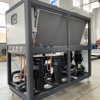 Refroidisseur d'eau industriel à air comprimé AHU, 380V, pompe intégrée, contrôle précis de la température pour unité de traitement d'air HVAC