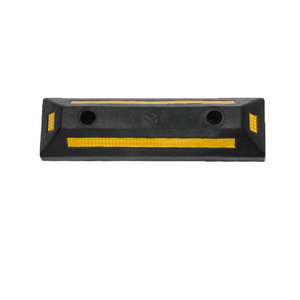 Butée de stationnement en caoutchouc 560x160mm à double trou noir-jaune pour garage souterrain - Product Image 2