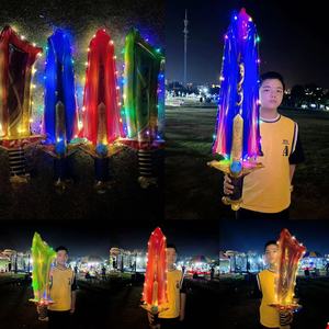 <span class=keywords><strong>Globos</strong></span> de <span class=keywords><strong>espada</strong></span> de película de aluminio brillante iluminados para niños creativos al por mayor para decoraciones de fiesta de Navidad y San Valentín - Product Image 2