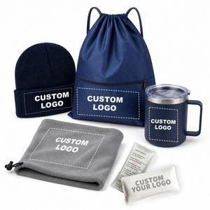 Set de Regalo de Invierno para Esquí con Logotipo Personalizado: Gorro, Pañuelo de Forro Polar, Mochila con Cordón, Vaso Térmico, Calentador de Manos, Kit de Viaje - Product Image 1
