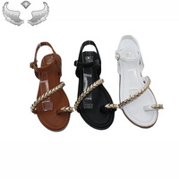 Sandales d'été pour femmes de haute qualité, durables, respirantes, décontractées, légères, avec détails métalliques, confortables, faible MOQ pour essai en gros