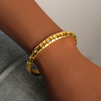 YF8483 Gelang Mewah Ringan Serbaguna yang Laris Manis dengan Batu Zirkon, Dapat Diulur, Lapisan Emas 18K, Tahan Air, Bahan Stainless Steel