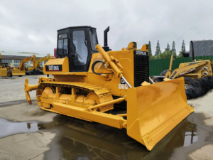 Bulldozer CAT D6G d'occasion en bon état avec ripper pour la construction routière - Product Image 1
