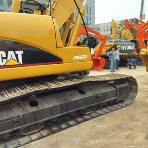 Excavatrice sur chenilles Caterpillar 320CL d'occasion, modèle 2020, godet de 0,8 m, puissance de 104 kW, 2001-4000 heures, d'origine japonaise, bon état - Product Image 3
