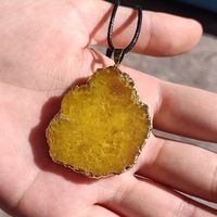 Collier Pendentif en Cristal Naturel Brut, Collier en Pierre Géode Druzy Colorée, Bijoux en Pierre Précieuse sur Cordon Noir pour Femme, Vente en Gros