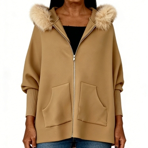 Abrigo con Capucha Extra Grande para Mujer - Capucha con Ribete de Piel Sintética, Cierre de Cremallera, Bolsillos, Ropa de Invierno para Mujer, Moda - Product Image 6