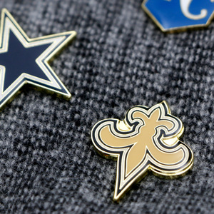 Broche en métal imprimée numériquement avec le logo des Kansas City Chiefs, bijou à thème sportif pour fabricant de pin's de revers, logo des 32 équipes, vente chaude - Product Image 5