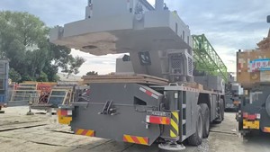 Zoomline Truck Crane ZTC1000VS5 2026 Model 100 Ton Max Lifting 53m Lifting Height Yuchai Engine Shanghai Origin <b>Used</b> <b>Machinery</b> - Product Image 3