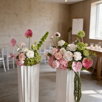 Roses blanches en soie, fausses fleurs roses pour allée, socles verts, bouquet de mariée, arrangements floraux, décorations de table pour événements