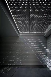 Panneau mural suspendu en aluminium pour décoration intérieure - Product Image 2