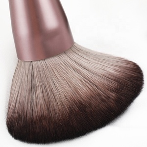 Pinceau de maquillage rose <span class=keywords><strong>Couture</strong></span> doux pour la peau 12 pièces pinceaux de maquillage de marque privée avec sac - Product Image 3