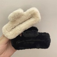 Yi sucre hiver chaud grande pince à cheveux pince à cheveux élégante en peluche requin pince à cheveux pour cheveux épais femmes