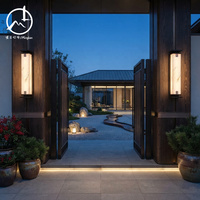 Nouvelle applique murale solaire de style chinois, corps rectangulaire en aluminium, diffuseur en verre trempé étanche pour jardins, villas, extérieur