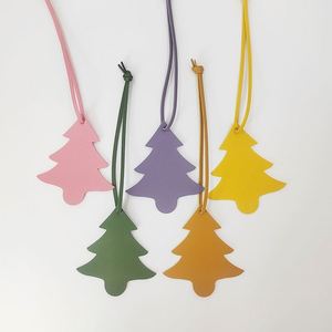 PU Leather Merry <b>Christmas</b> Keychain Decorative <b>Mini</b> Purse Charm <b>Tree</b> Shape Gift Tag for Bags - Product Image 1