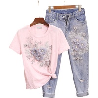 Denim Set Femmes D'été Nouveau Perlé Brodé Fleur À Manches Courtes T-shirt + En Détresse Cropped Jeans