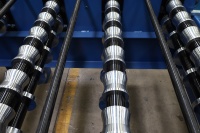 Machine de formage de panneaux muraux à lamelles profilées galvanisées à grande vitesse, largeur effective 725 mm
