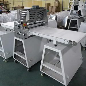 Sfogliatrice Elettrica Commerciale da Tavolo con Doppia Nastro Trasportatore per la Produzione di Pasta Sfoglia Danese - Product Image 4