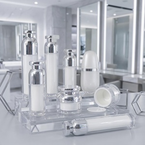 Tarro de Crema Acrílico Blanco Perla con Tapa y Botella de Loción, Prensa al Vacío para Serigrafía, Sin Aire, en Stock - Product Image 3