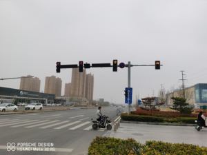 Poste <span class=keywords><strong>de</strong></span> un Solo Brazo <span class=keywords><strong>de</strong></span> Acero Q235B Galvanizado en Caliente <span class=keywords><strong>de</strong></span> Alta Calidad, Garantía <span class=keywords><strong>de</strong></span> 10 Años, Resistencia al Viento <span class=keywords><strong>de</strong></span> 180 <span class=keywords><strong>km</strong></span>/<span class=keywords><strong>h</strong></span>, Señalización <span class=keywords><strong>de</strong></span> Tráfico Vial - Product Image 3