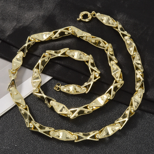 bulk luxury solid exaggerated chunky wholesale unisex cuban link 18k gold necklace women necklace men <b>chain</b> necklace - Product Image 1