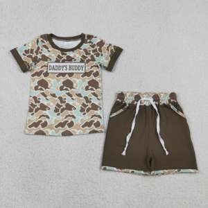 ชุดลายพราง "DADDY'S BUDDY" สำหรับเด็กผู้ชายวัยเตาะแตะ เสื้อยืดแขนสั้นลายพรางพร้อมกางเกงขาสั้นสีน้ำตาลผูกเชือก ชุดสำหรับเด็กใส่ล่าสัตว์ในฤดูร้อน - Product Image 2