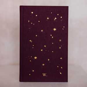 สมุดบันทึกผ้า LABON Celestial Starry Night ขนาด A5 ปกแข็งลายทอง พร้อมปักชื่อแบบส่วนตัว ลายกลุ่มดาว ของขวัญ - Product Image 1