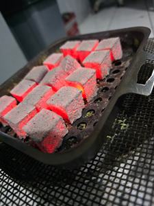 Lleve su Shisha a nuevas alturas con nuestras exclusivas briquetas de carbón Cubic Hookah de Indonesia - Product Image 2