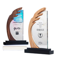 Petit pont usine meilleur verre de cristal en bois prix plaque trophée en gros haute qualité artisanat bois trophée prix