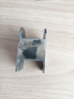 Support plié sur mesure pour la fabrication de tôles, incluant les services de pliage et de soudage
