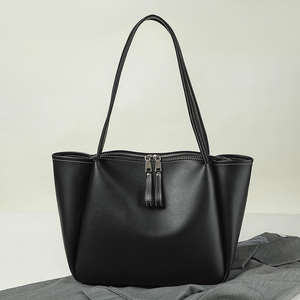 Bolso de Hombro Elegante para Mujer, Negro, de Poliéster, Nuevo Modelo 2026 - Product Image 1