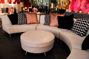 आधुनिक डिजाइनर इवेंट पार्टी सोफा सेक्शनल चमड़े के सोफे अर्ध सर्कल गोलाकार सोफे के चारों ओर बड़े होटल सफेद आराम सोफा - Product Image 5