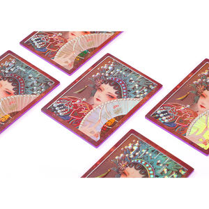 Op maat gemaakte OEM-geprinte hoogwaardige, verfijnde matte gelakte cartoon anime verzamelkaartspel - Product Image 2