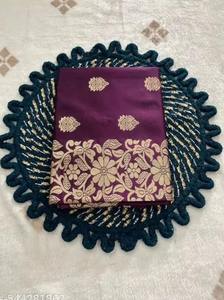 Sari de Seda Banarasi Hecho a Mano de Calidad de Exportación con Diseño de Zari, Sari Nupcial para Bodas y Celebraciones Festivas en Venta - Product Image 2