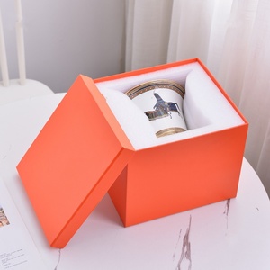 Vase de table en porcelaine contemporaine - Décoration d'intérieur écologique - Product Image 5