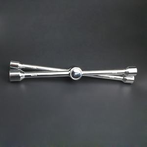 Clé à jante transversale de réparation de pneu, rotatif pliable, permettant de gagner de l'espace, nouveau style 2019 - Product Image 3