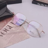 Lunettes de vue rétro en titane avec de grandes montures extravagantes Plusieurs couleurs Classes optiques optimales