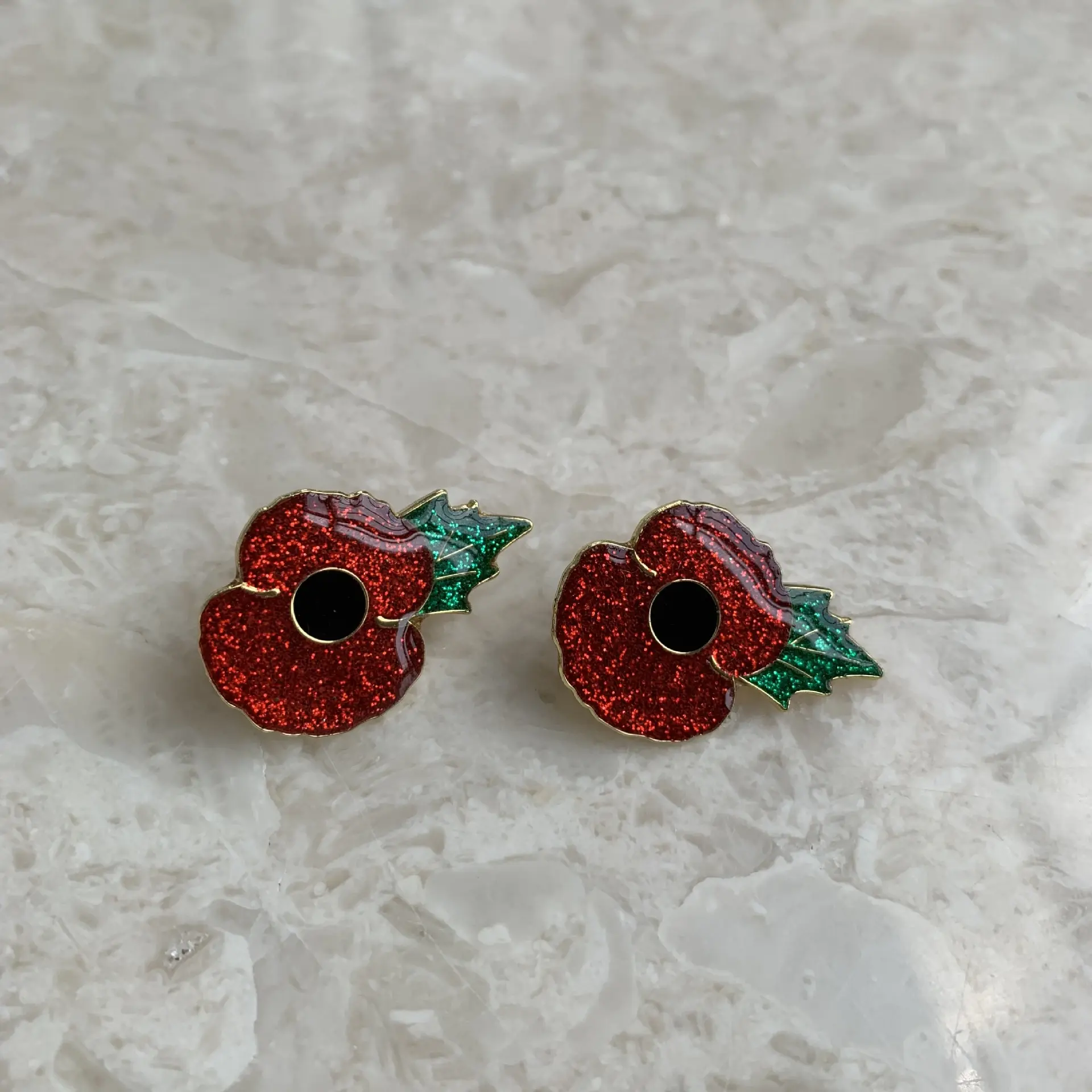 기념일의 금속 붉은 꽃 브로치 하드/소프트 에나멜 양귀비 핀 배지, 우리가 잊지 않도록 영국 양귀비 제 2 차 세계 대전 배지 핀