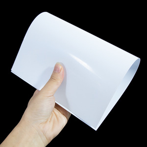 Lámina de PVC brillante blanca Ai Cai de 0.32-1.1 mm, tamaño personalizable para procesamiento de tableros de plástico - Product Image 2