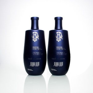 LIQUORPAC Botella de vidrio de licor azul oscuro con logotipo personalizado de lujo de alta calidad elegante vacía para empacar Vodka Brandy Whisky <span class=keywords><strong>Tequila</strong></span> - Product Image 1
