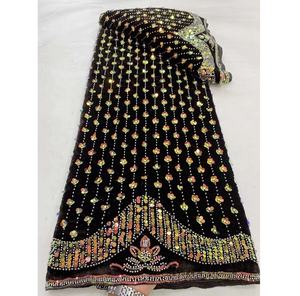 Nueva llegada de tela de encaje de <span class=keywords><strong>terciopelo</strong></span> africano de alta calidad con lentejuelas y cuentas para mujeres vestidos nigerianos de fiesta - Product Image 3